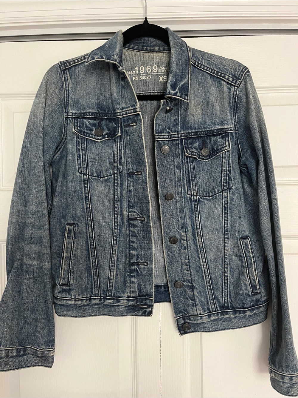 GAP Women's Faded Blue Denim Jacket
